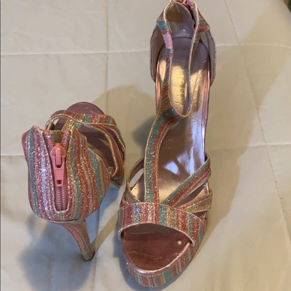 Good condition Sandals